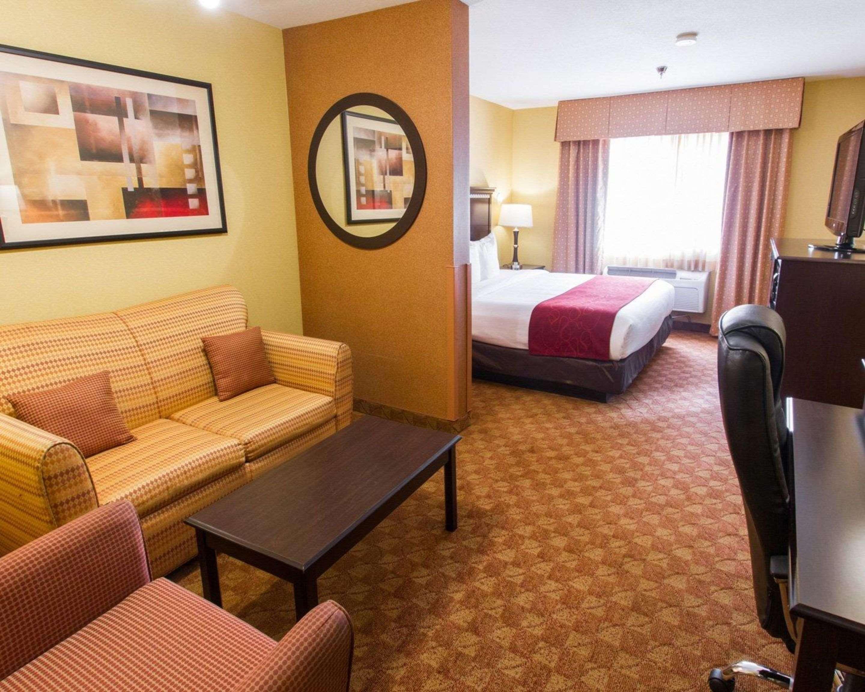 Comfort Suites Phoenix Airport Темпе Экстерьер фото